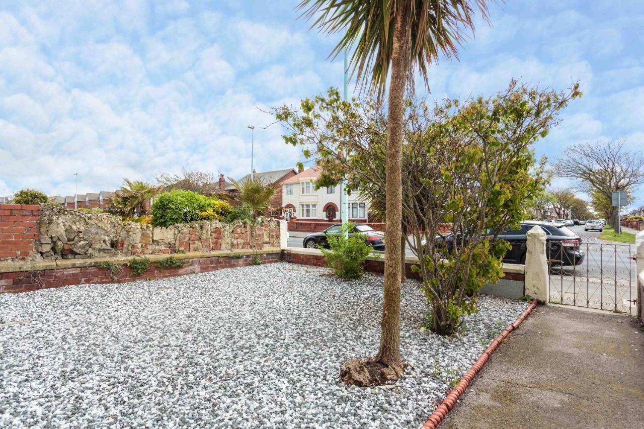 Cherry Property - Cherry Suite Blackpool Luaran gambar